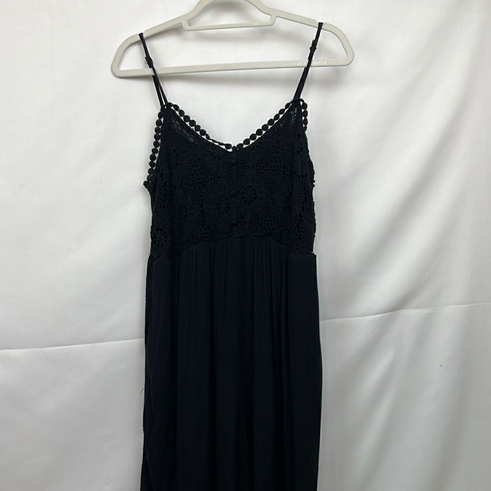 Jun and Ivy Francesca’s black crochet top wide leg jumpsuit size large
